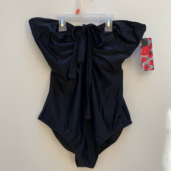 New Women’s Halter Top Black Swim Suit - Picture 1 of 3